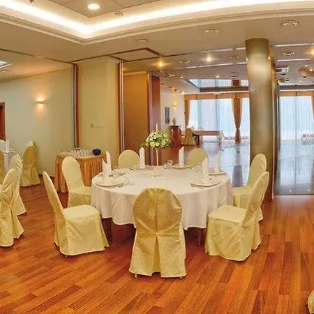 Hotel Green Hotel 3*