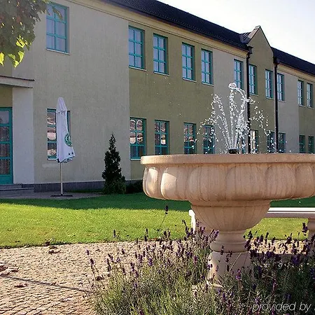 Hotel Green Hotel 3*