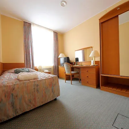 Green Hotel 3* Komorniki