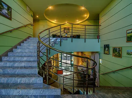 ホテル Green Hotel コモルニキ