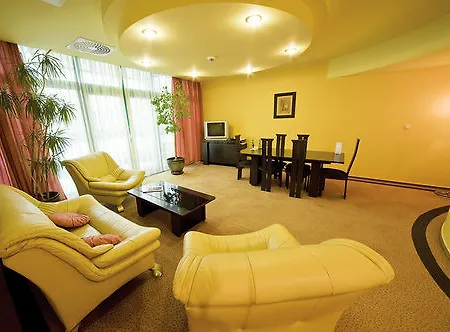 Hotel Green Hotel 3*