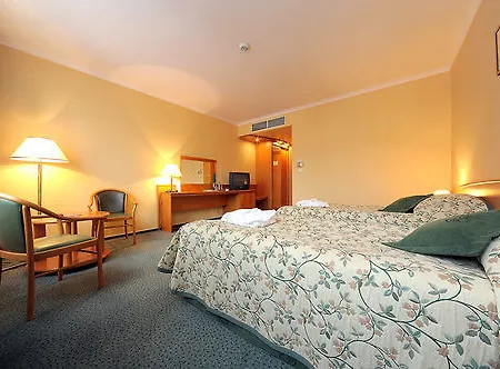Green Hotel