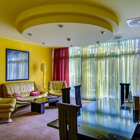 Green Hotel 3*