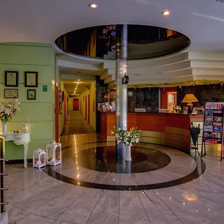 Hotel Green Hotel 3*