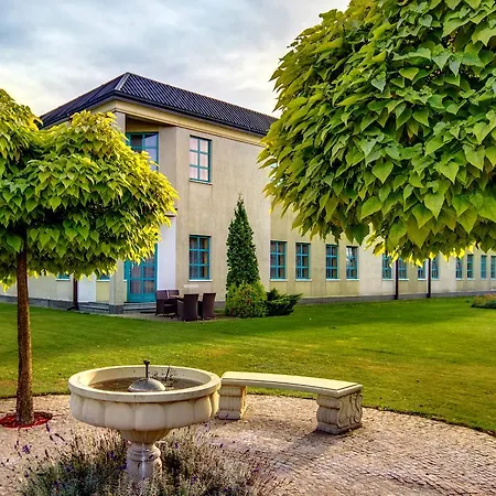 Green Hotel Hotel 3*