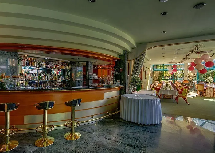 Hotel Green Hotel 3*