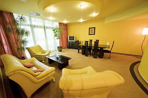 Hotel Green Hotel 3*